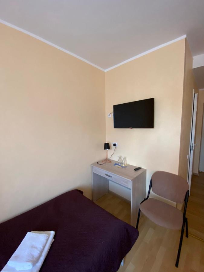 Laine Guesthouse นาร์วา-โยเอซู ภายนอก รูปภาพ