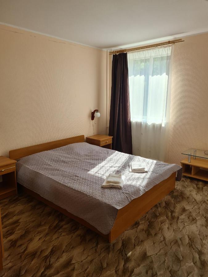 Laine Guesthouse นาร์วา-โยเอซู ภายนอก รูปภาพ