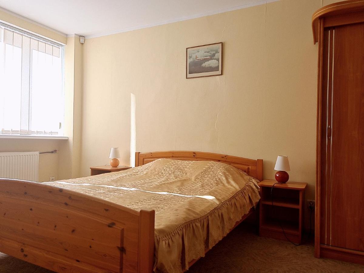Laine Guesthouse นาร์วา-โยเอซู ภายนอก รูปภาพ