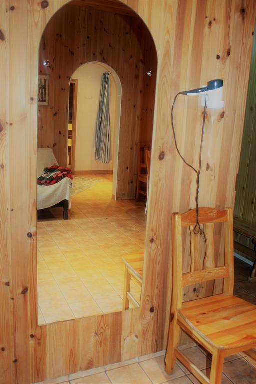 Laine Guesthouse นาร์วา-โยเอซู ภายนอก รูปภาพ